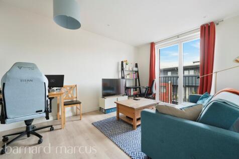 Living Room/Kitchen