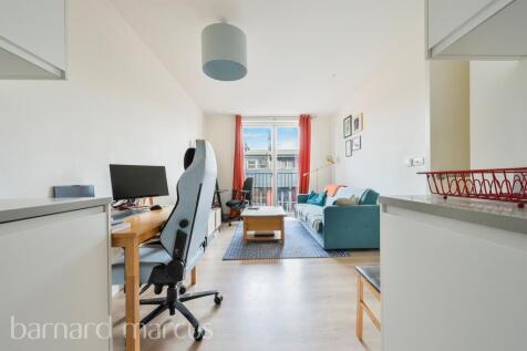 Living Room/Kitchen