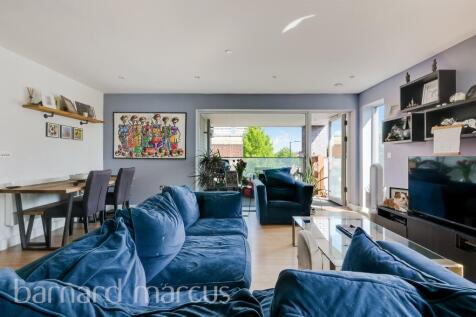 Living Room/ Dining Room