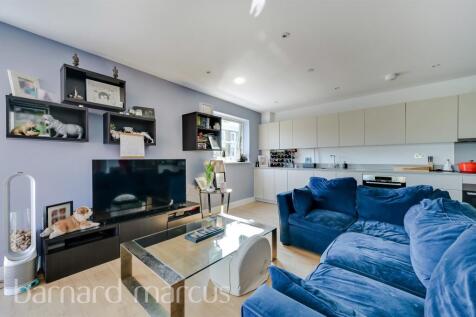 Living Room/ Dining Room