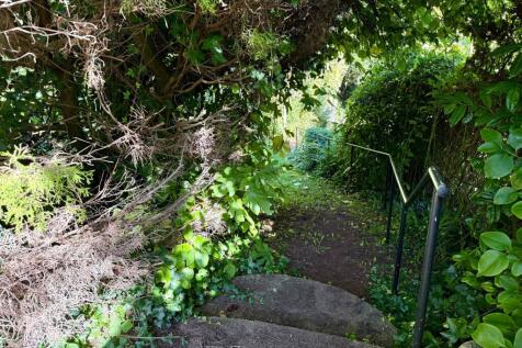 2 Steps to Private Garden