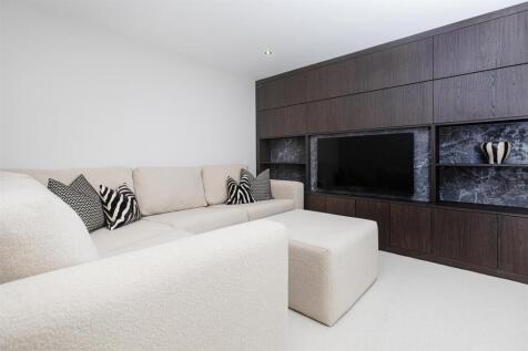 Yew Tree Farm - Snug 2.jpg