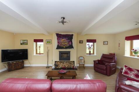 Bramleys Estate Agents - Chapel Street - Golcar - 