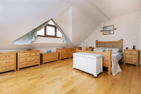 Bramleys Estate Agents - Chapel Street - Golcar - 