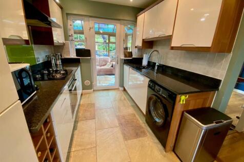 kitchen area.jpg