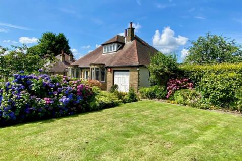 external showing side garden.jpg