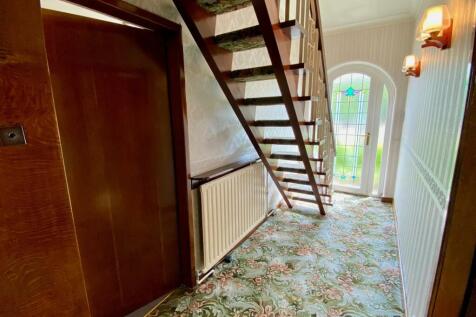 hallway.jpg