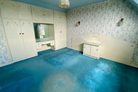 first floor bedroom.jpg