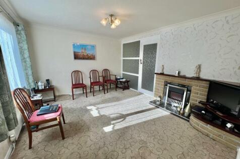 Bramleys Estate Agents - Copley Avenue - Meltham (