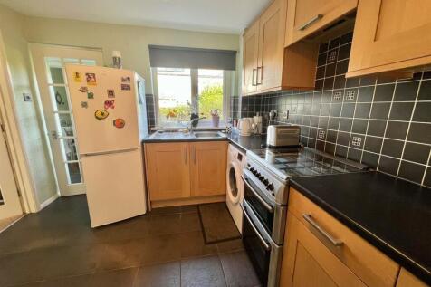 Bramleys Estate Agents - Copley Avenue - Meltham (