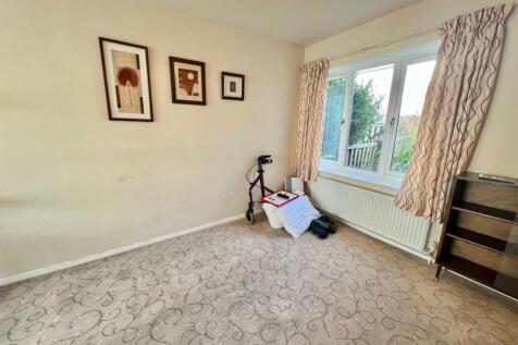 Bramleys Estate Agents - Copley Avenue - Meltham (