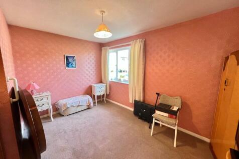 Bramleys Estate Agents - Copley Avenue - Meltham (
