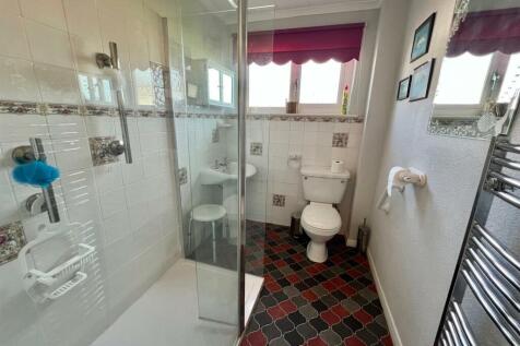 Bramleys Estate Agents - Copley Avenue - Meltham (