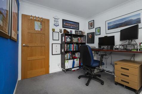 Bramleys Estate Agents - Maple Grove (53).jpg