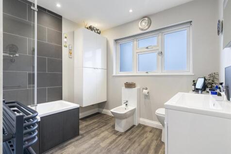 20 The Ghyll, Fixby 37_297.jpg
