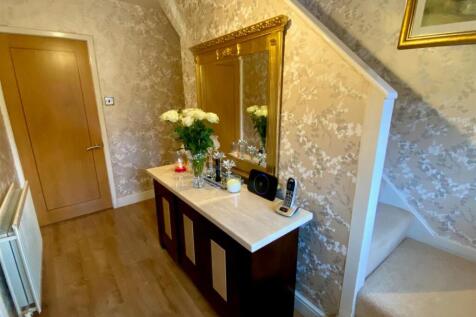 hallway other.jpg