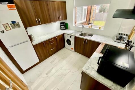 kitchen1.jpg