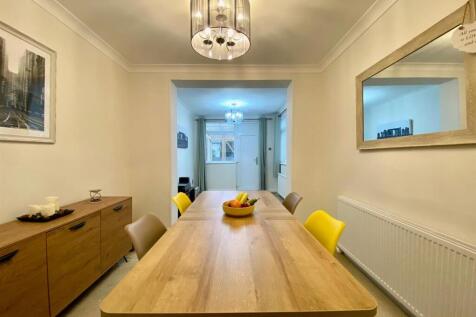 dining room.jpg