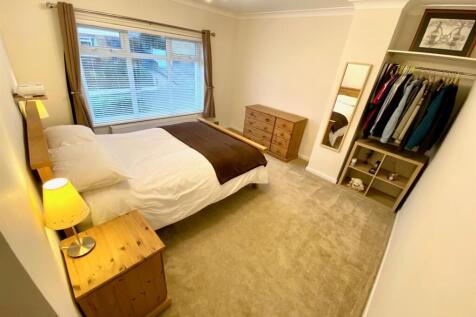 bedroom.jpg
