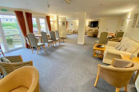 communal lounge 1.jpg