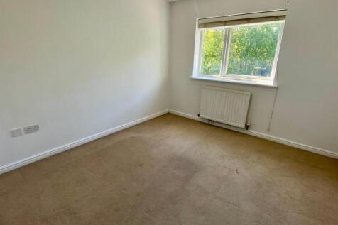 Bramleys Estate Agents - The Gate - Birchencliffe 