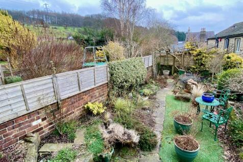 garden to rear.jpg