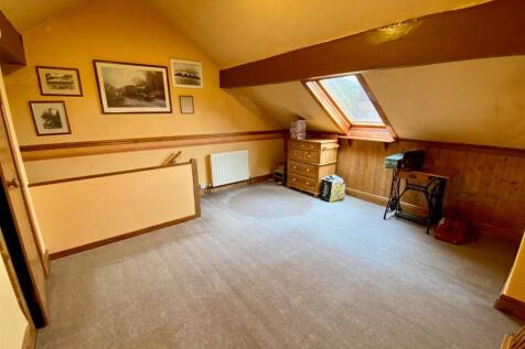 attic room.jpg