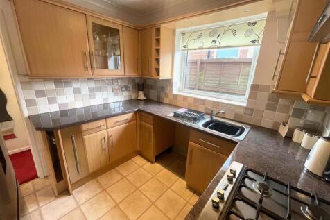 Kitchen 1.jpg