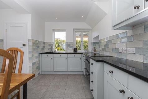 Bramleys Estate Agents - Moor Lane - Netherton (36