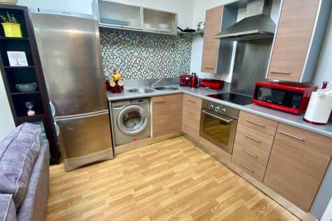 kitchen area.jpg
