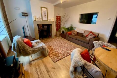 lounge other.jpg