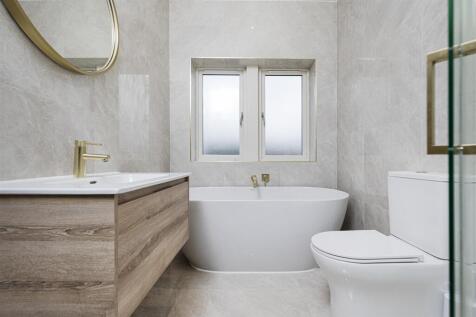 Yew Tree Farm - Bathroom 1.jpg