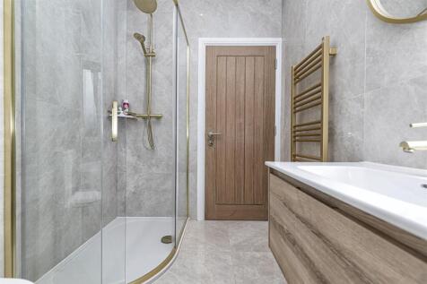 Yew Tree Farm - Bathroom 3.jpg