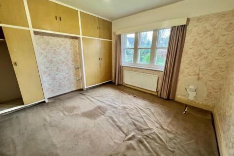 Bramleys Estate Agents - Auction - Blackmoorfoot R