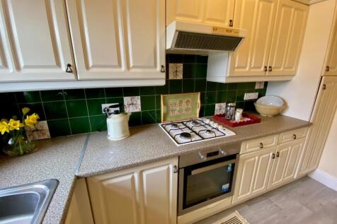 kitchen other.jpg