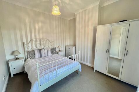 Bramleys Estate Agents - Stoney Royd Terrace - Lin