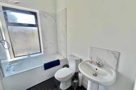 Bramleys Estate Agents - Stoney Royd Terrace - Lin