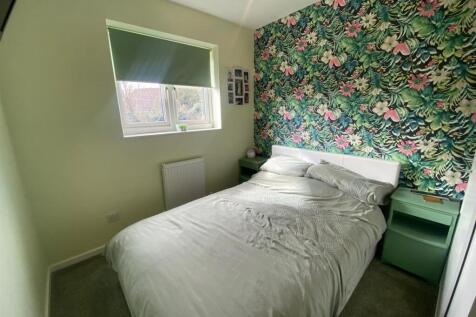 BEDROOM.jpg