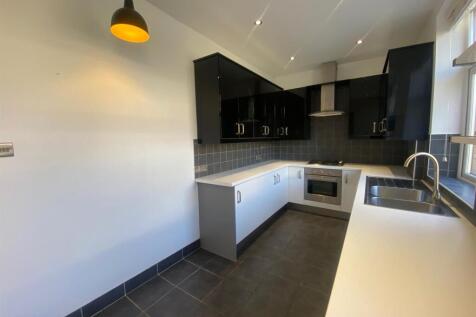 KITCHEN 1.jpg
