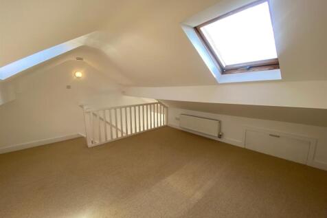 ATTIC BEDROOM.jpg