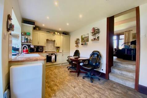 Bramleys Estate Agents - Luck Lane - Huddersfield 