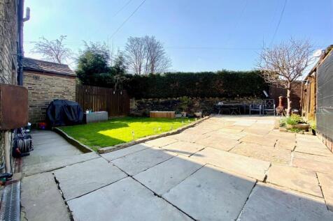 Bramleys Estate Agents - Luck Lane - Huddersfield 