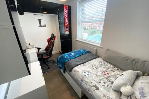 bed 2.jpg