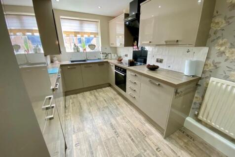 kitchen 1.jpg