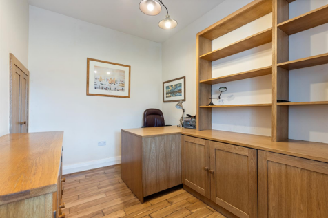 9 Marling Road, Ainley Top 12_297.png