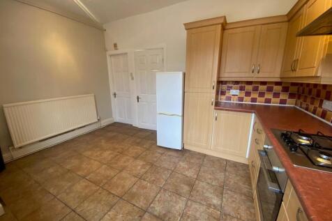KITCHEN 1.jpg