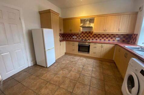 KITCHEN 2.jpg