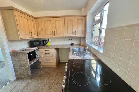 kitchen2.jpg