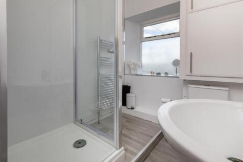 Bramleys Estate Agents - Riley Lane - Kirkburton (