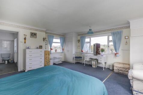 Bramleys Estate Agents - Riley Lane - Kirkburton (